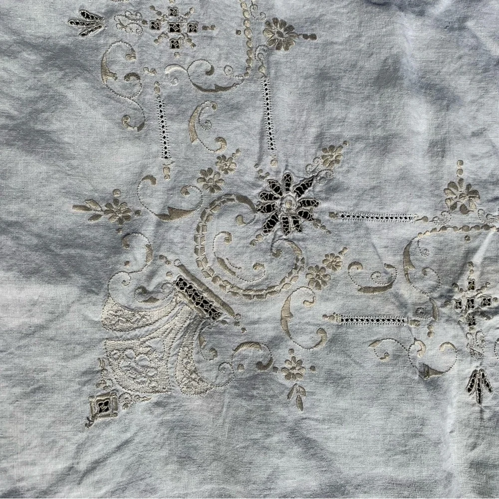 Table cloth